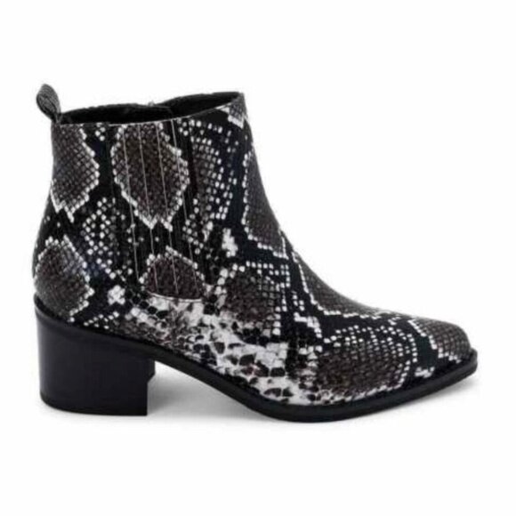 AQUA COLLEGE KARLIE Women's Eco Leather Waterproof Booties Ankle Boots - Picture 3 of 8